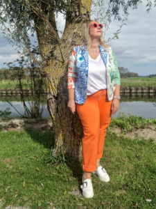 MOI ORANGE